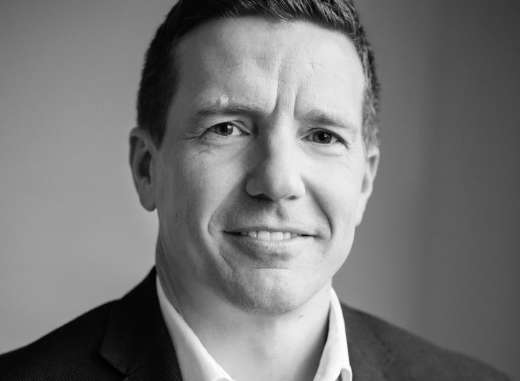 Dr. Jan Stoppel